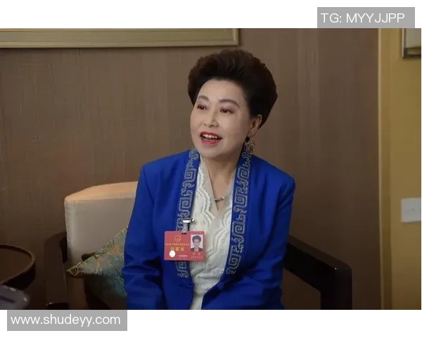 与杨丽对话探索她的攀岩生涯与心路历程 与杨丽对话探索她的攀岩生涯与心路历程