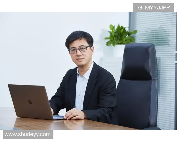 专访李军揭秘英雄联盟成功背后的策略与创新之路